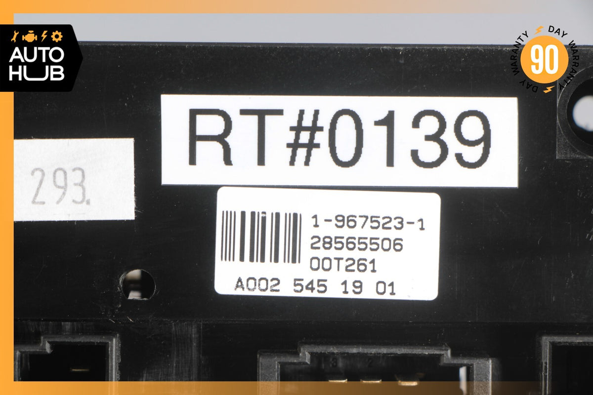 98-03 Mercedes W208 CLK430 E320 CLK320 Front Fuse Box Control 0025451901 OEM - photo 11