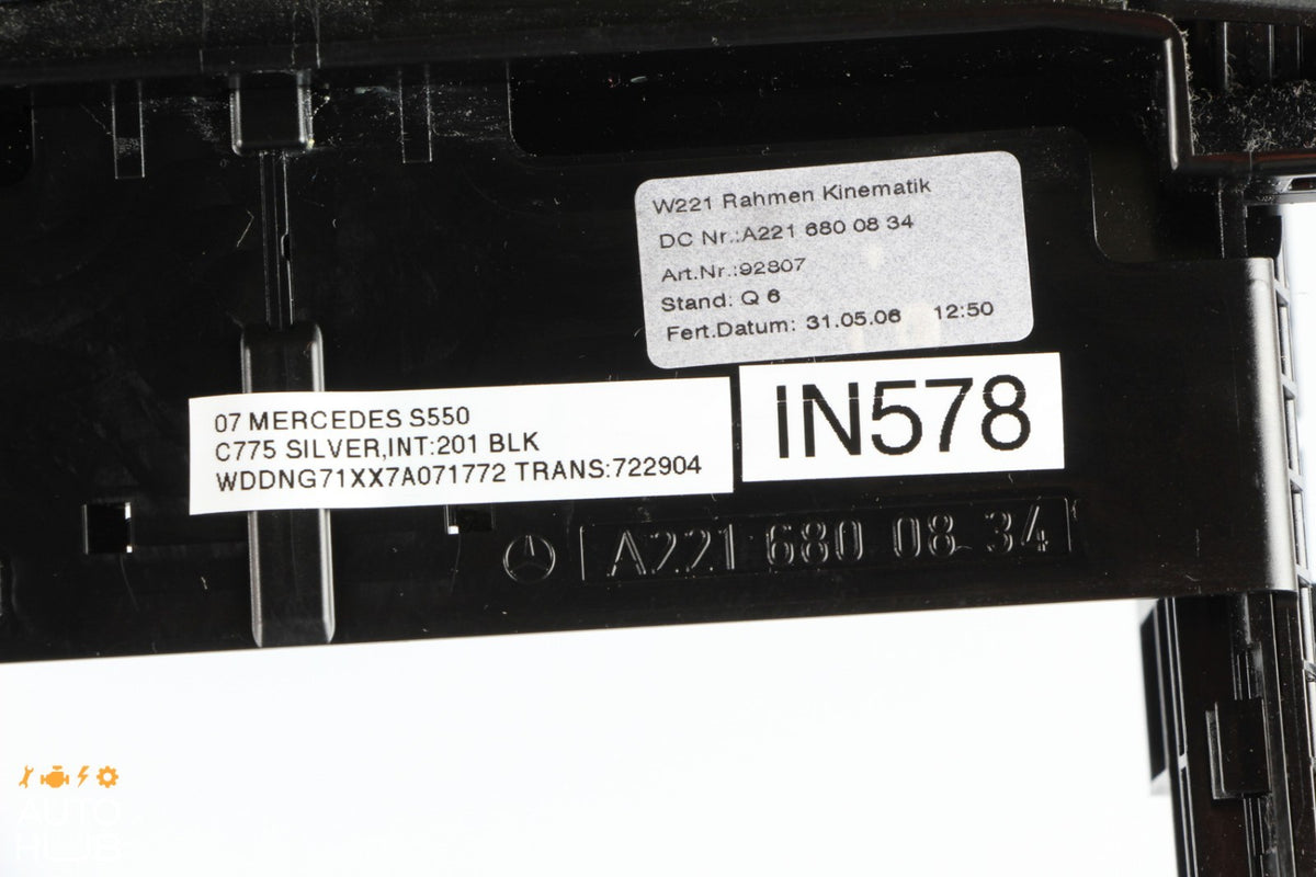 07-09 Mercedes W221 S550 S450 Center Console Dashboard CD Player Cover Black OEM - photo 12