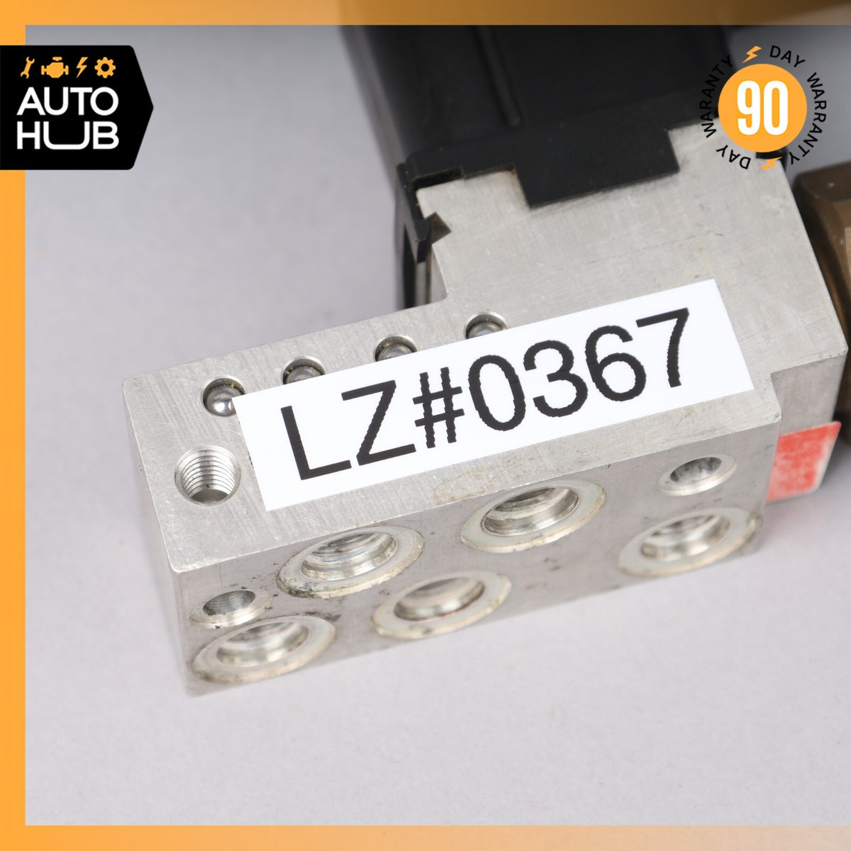 03-11 Mercedes W211 E550 CLS500 E350 Air Airmatic Suspension Valve Block OEM - photo 12