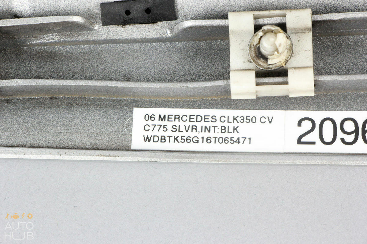 03-09 Mercedes W209 CLK350 CLK55 AMG Quarter Molding Trim Rear Left Side OEM - photo 9