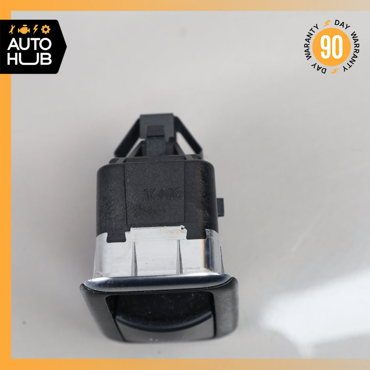 Mercedes X166 GL450 GLS550 3rd Row Right Seat Folding Power Switch Button OEM - photo 6