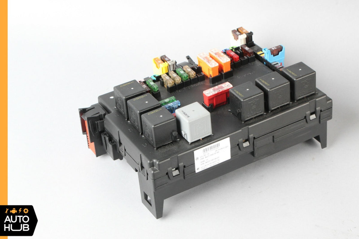 07-09 Mercedes W221 CL550 S550 S63 Rear Trunk Fuse Box 2215403250 OEM - photo 5