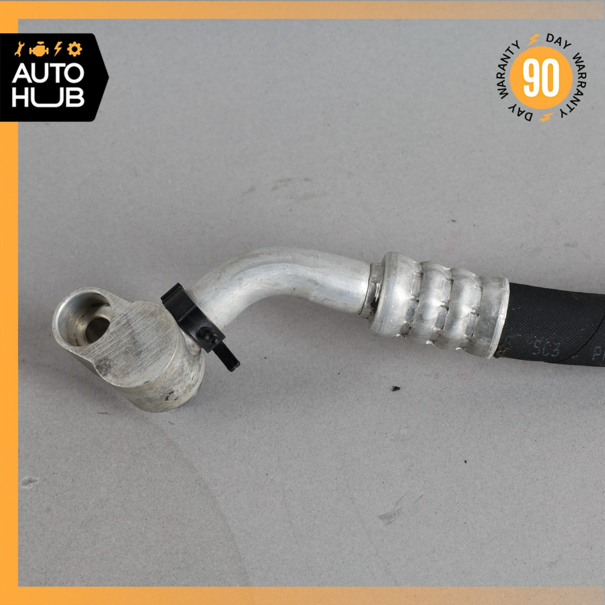 Porsche Macan 95B AC Refrigerant Compressor Pressure Hose Line 95B260701E OEM - photo 2