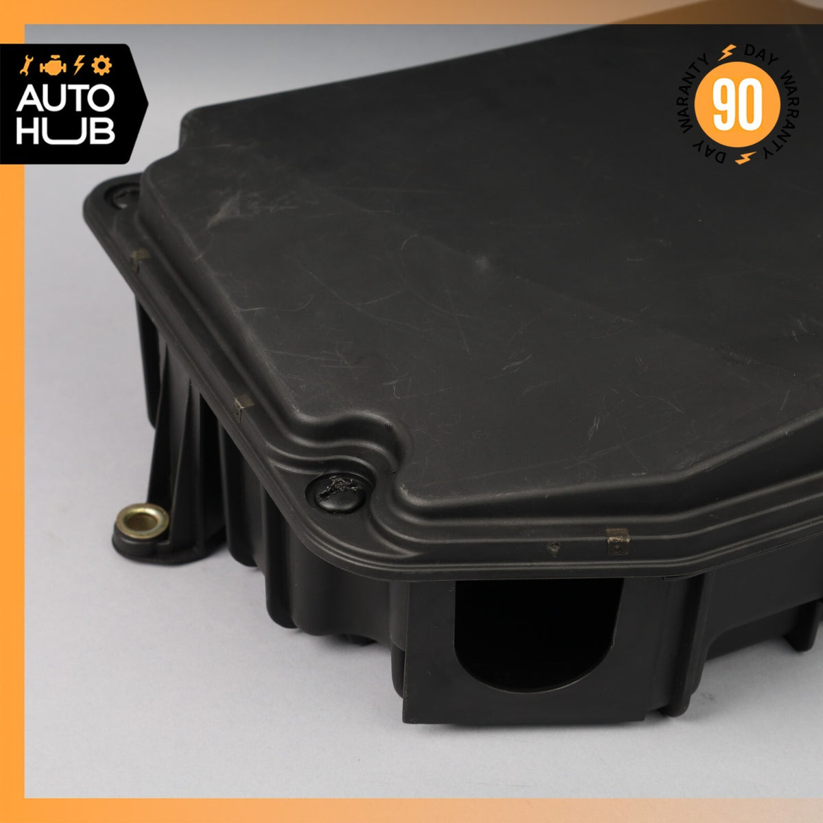 04-19 Maserati Quattroporte S M139 Engine Fusebox Control Module Bay Cover OEM - photo 2