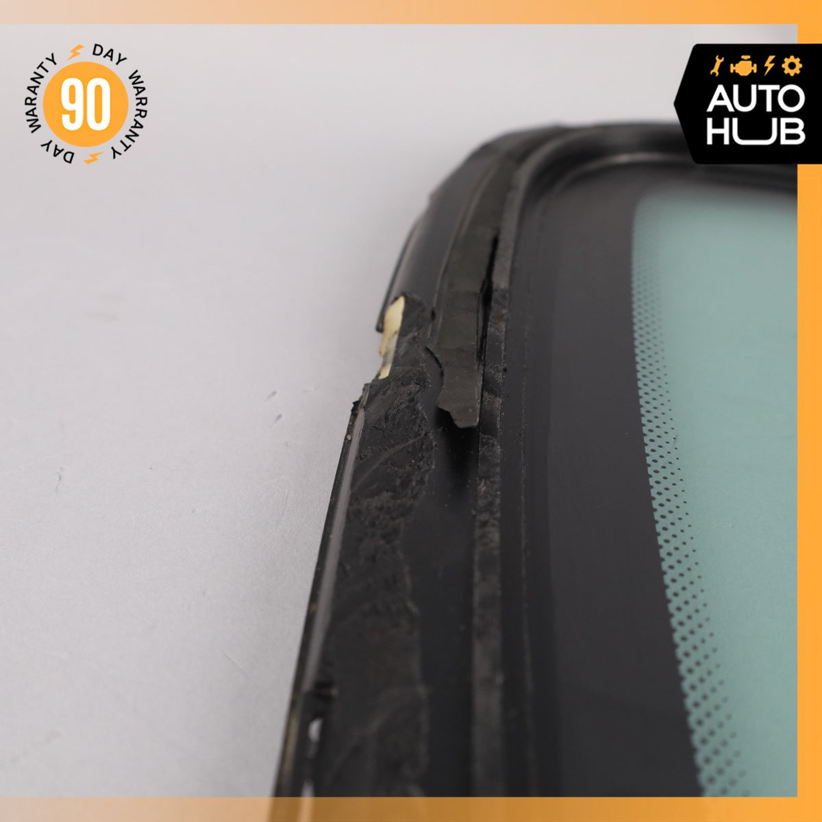Maserati GranTurismo M145 Coupe Rear Right Side Quarter Window Glass OEM 60k - photo 12