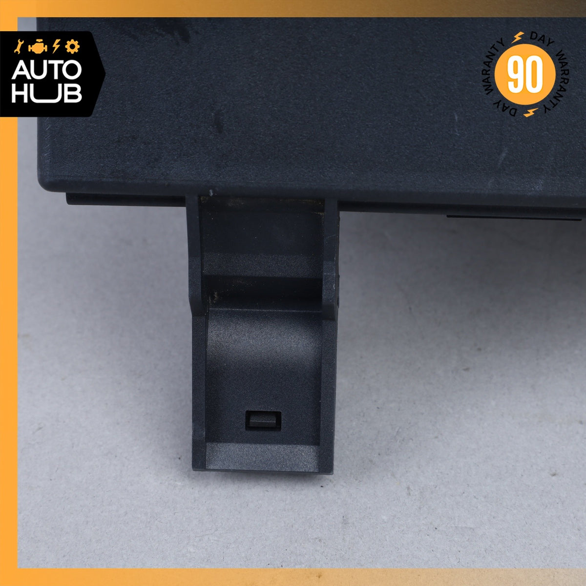 03-06 Mercedes R230 SL500 SL55 AMG Under Seat Control Module Right Side OEM - photo 2