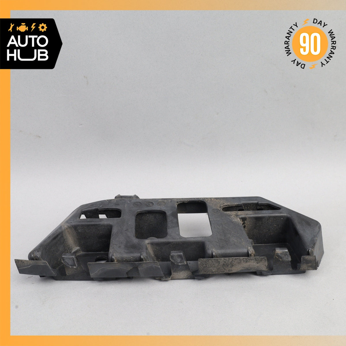 Porsche Cayenne 958 Rear Right Side Bumper Cover Bracket 7P5807484D OEM - photo 2