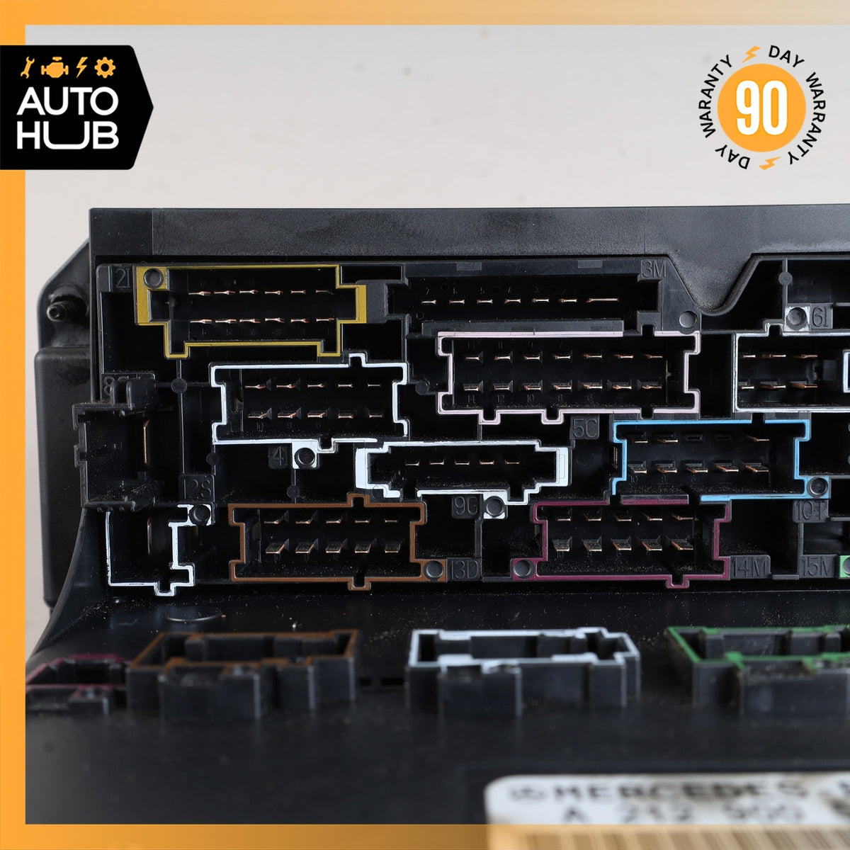 10-20 Mercedes X204 GLK250 SLK350 C250 Front SAM Module Relay Fuse Box OEM - photo 9