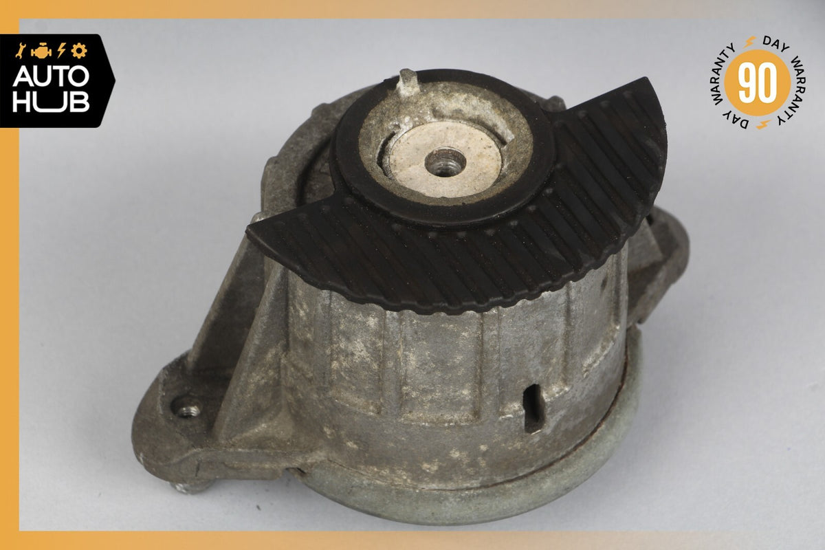 12-14 Mercedes W204 C250 M271 Engine Motor Bracket Mount Left or Right Side OEM - photo 3