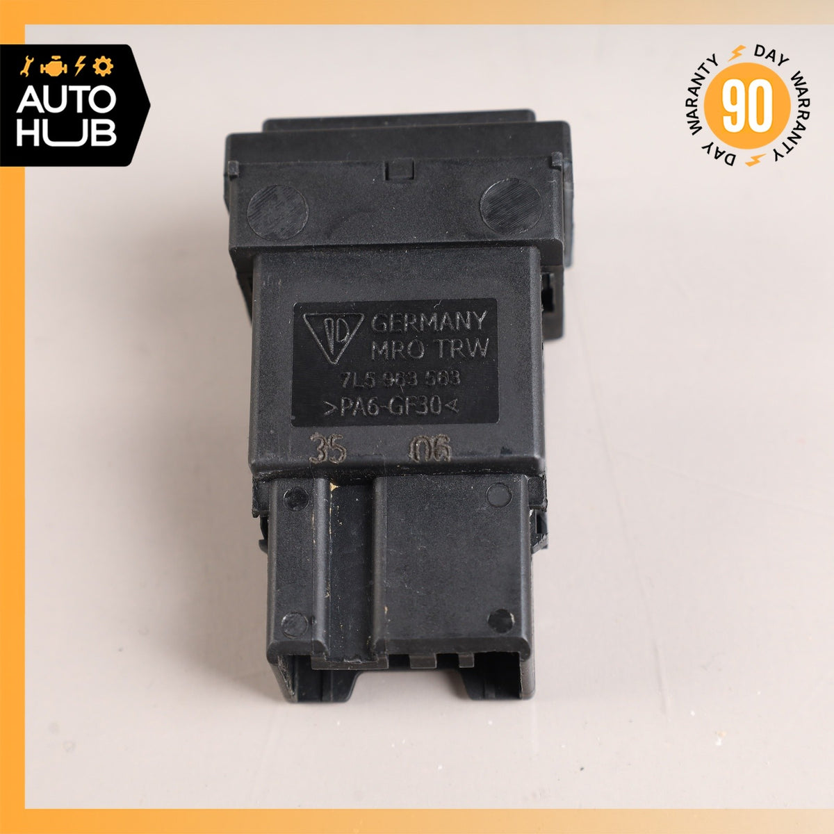 Porsche Cayenne 955 Left Seat Heating Switch Button 7L5963563 OEM 87k - photo 5