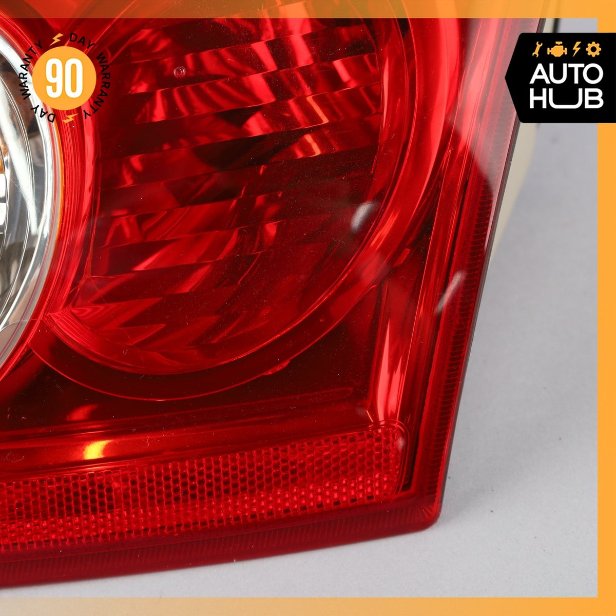 04-08 Chrysler Crossfire Right Side Tail Light Lamp 1938200264 OEM - photo 4