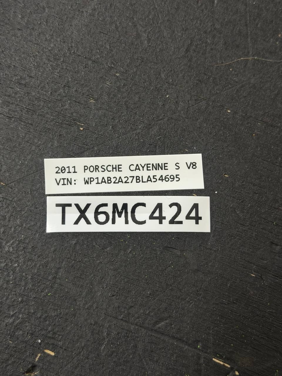 2011 Porsche Cayenne S 958 Trunk Lid Molding Trim Spoiler Wing OEM - photo 16