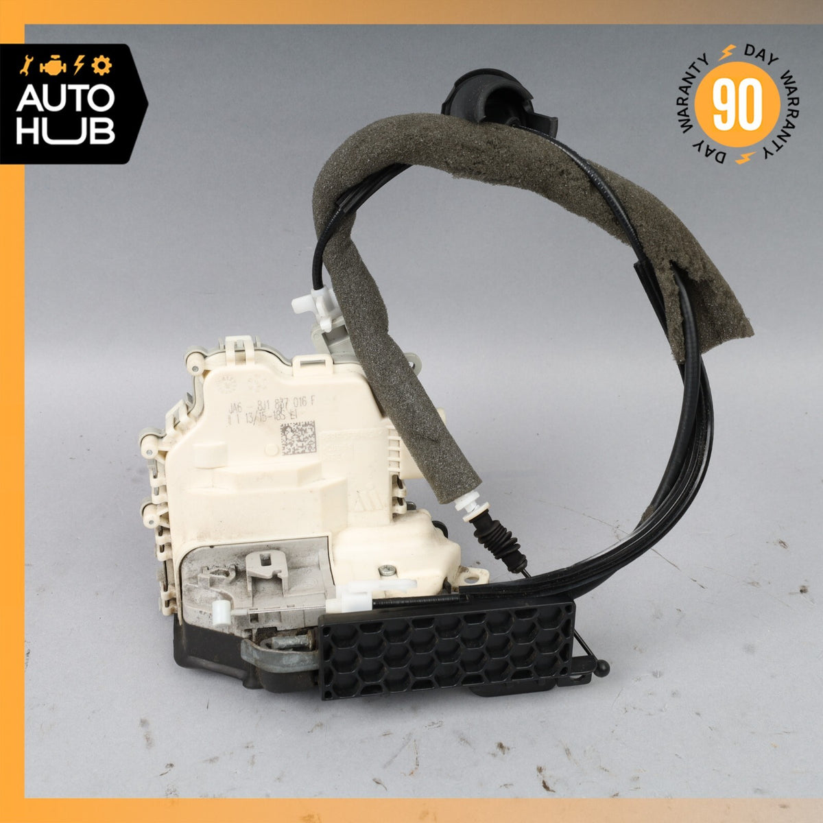 2015 Porsche Macan S 95B Front Right Passenger Side Door Lock Latch Actuator OEM - photo 1
