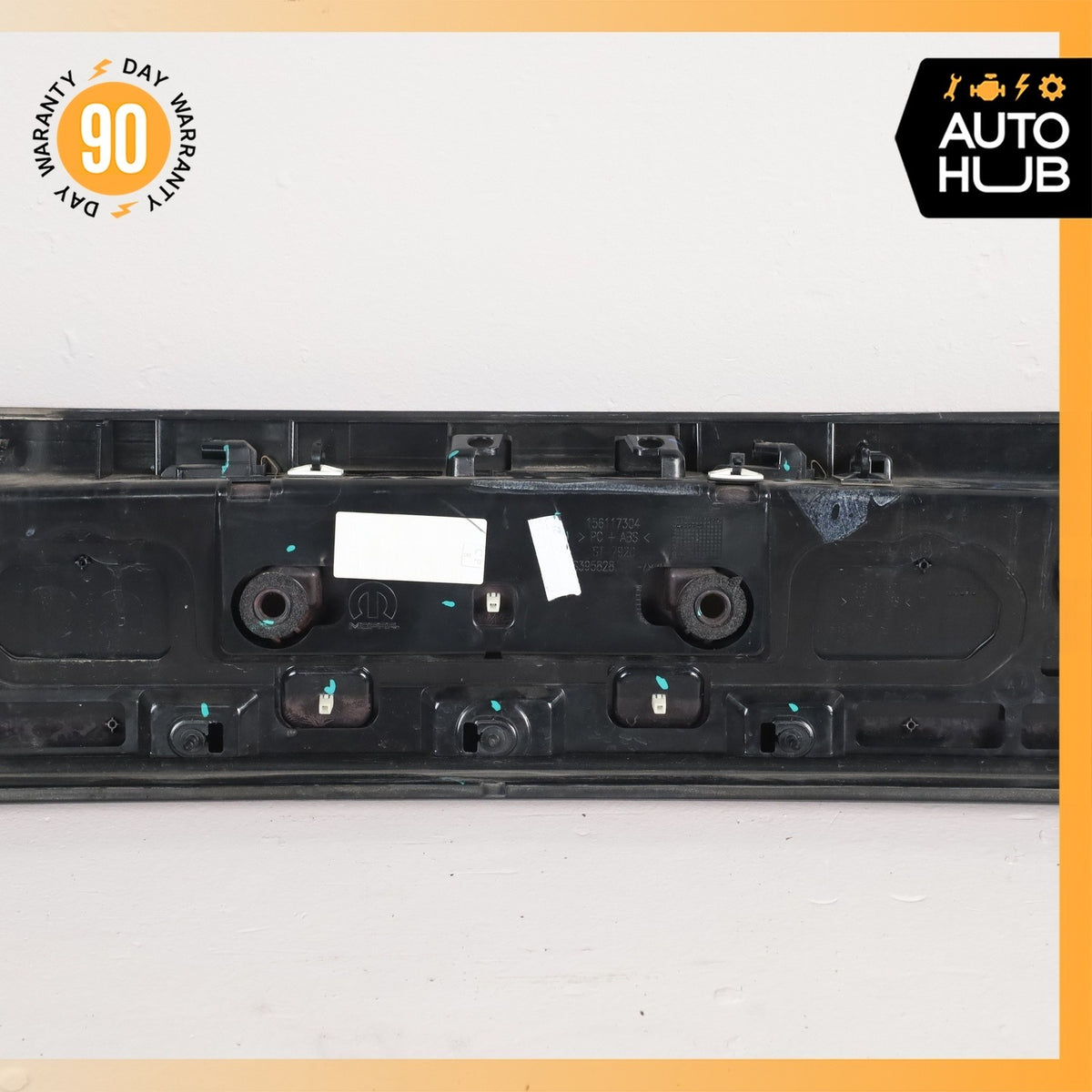17-26 Alfa Romeo 949 Stelvio Trunk Lid License Plate Holder Red OEM 72k - photo 9