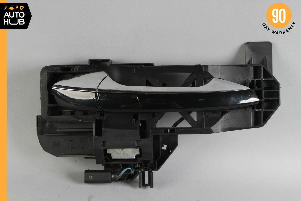 07-13 Mercedes W221 S550 S400 Front Right Exterior Door Handle Keyless Go OEM - photo 1