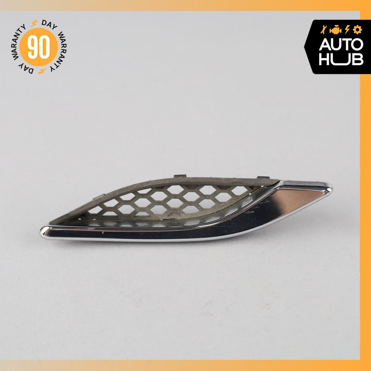 14-16 Maserati Ghibli M157 Right Fender Panel Grille Vent Set 670025654 OEM - photo 2