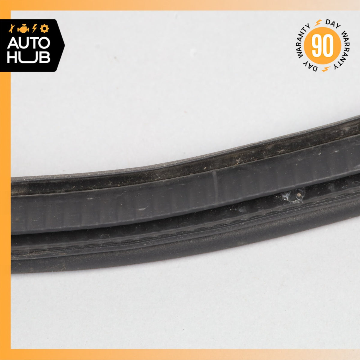 19-23 Aston Martin DB11 Convertible Front Right Side Door Lower Rubber OEM 7k - photo 18