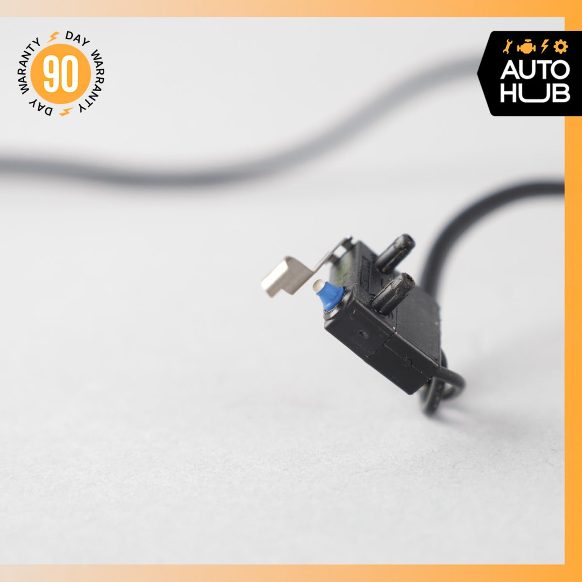 04-09 Cadillac XLR Convertible Top Roof Center Lock Micro Switch OEM 70k - photo 8