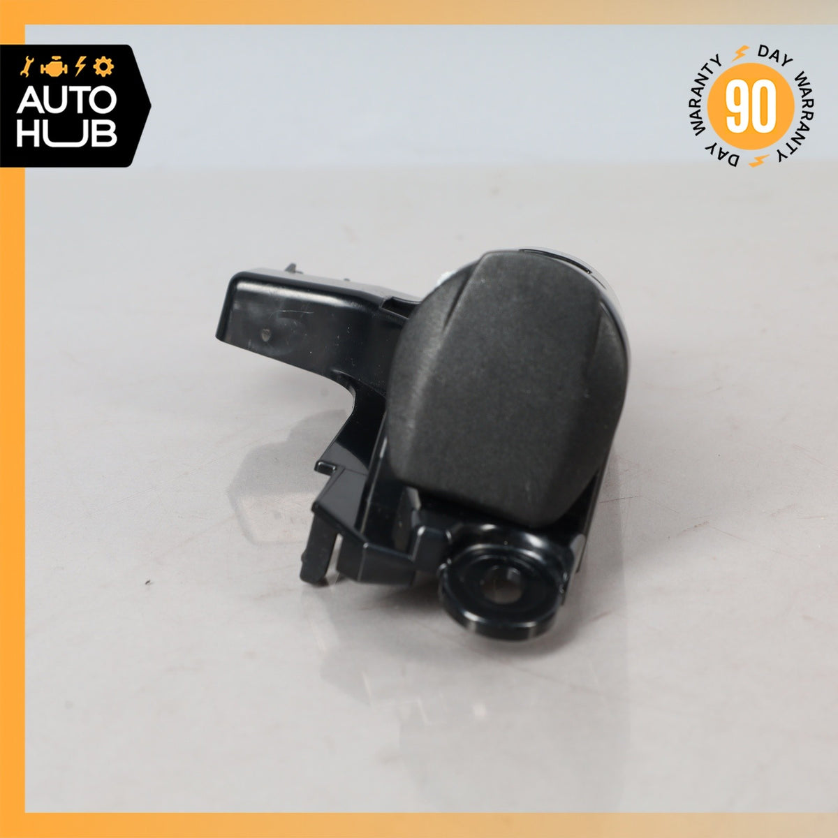 19-23 Mercedes W205 C300 C43 AMG Center Console Power Socket Outlet OEM 67k - photo 3