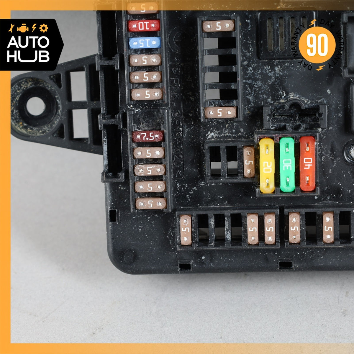 12-18 BMW F30 320i 328i 335i M3 Rear Trunk Power Distribution Fuse Relay Box OEM - photo 3