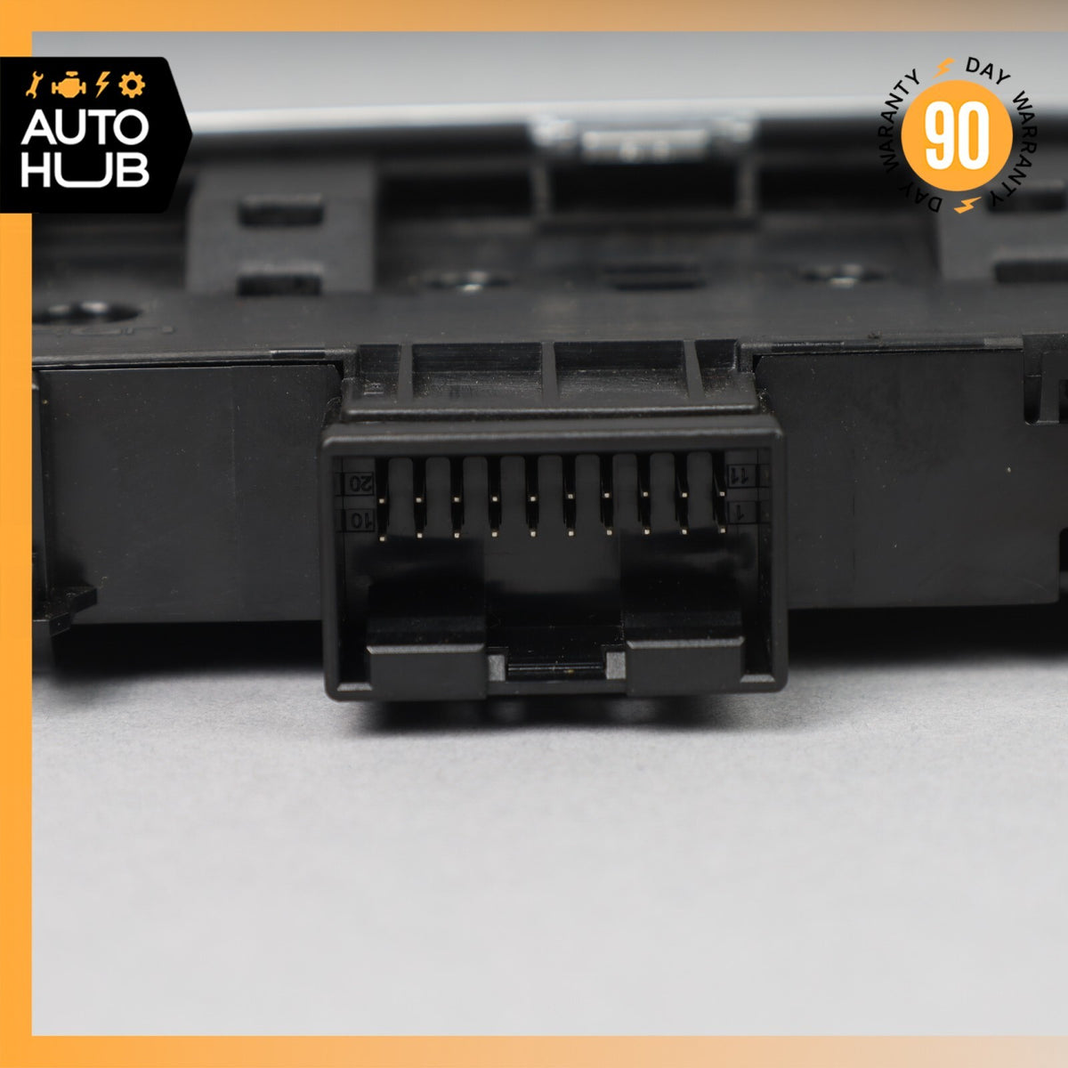 2018 Audi TT Center Dashboard Hazard Control Switch OEM 54k - photo 10