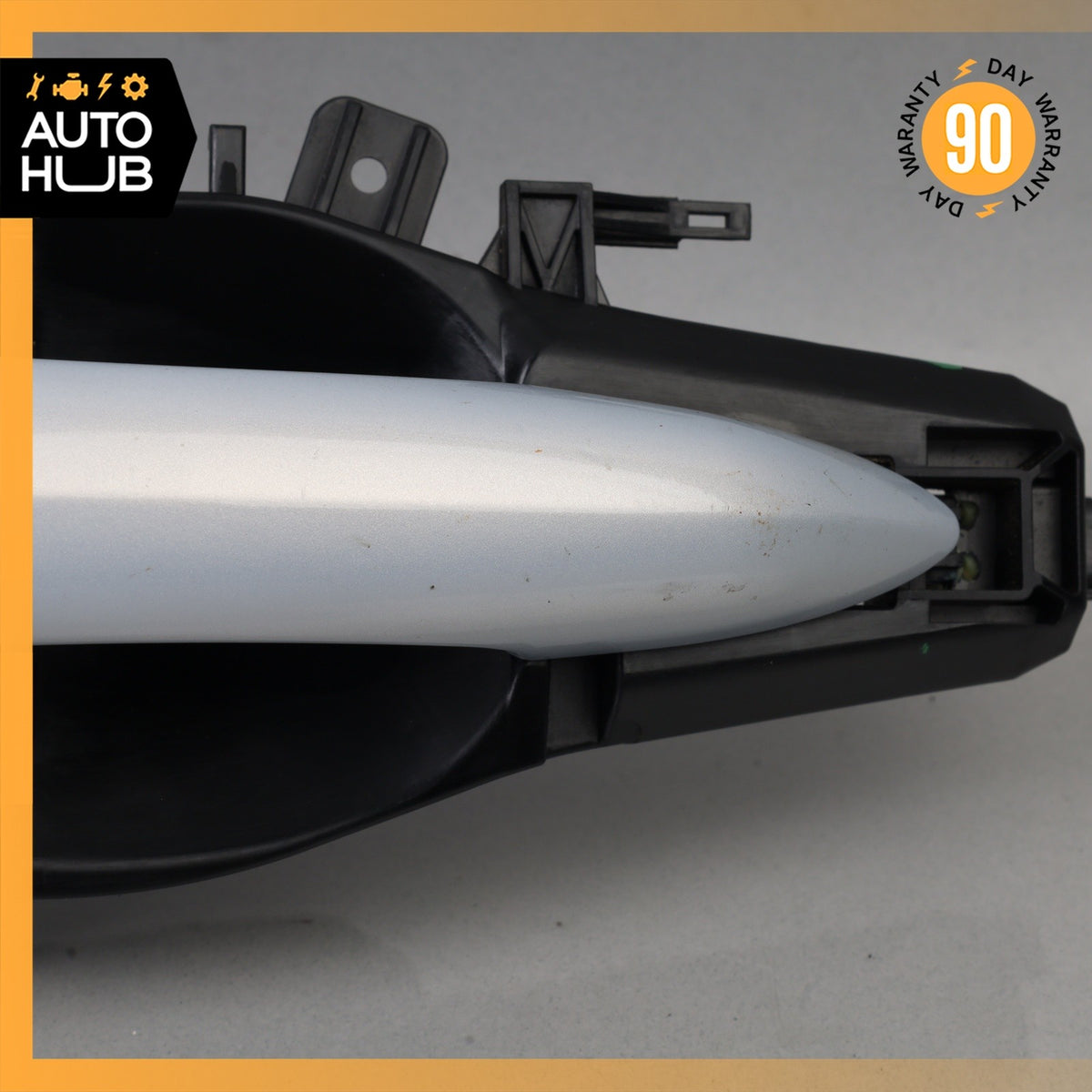 17-26 Alfa Romeo 952 Giulia Front Left Side Exterior Door Handle OEM 71k - photo 4