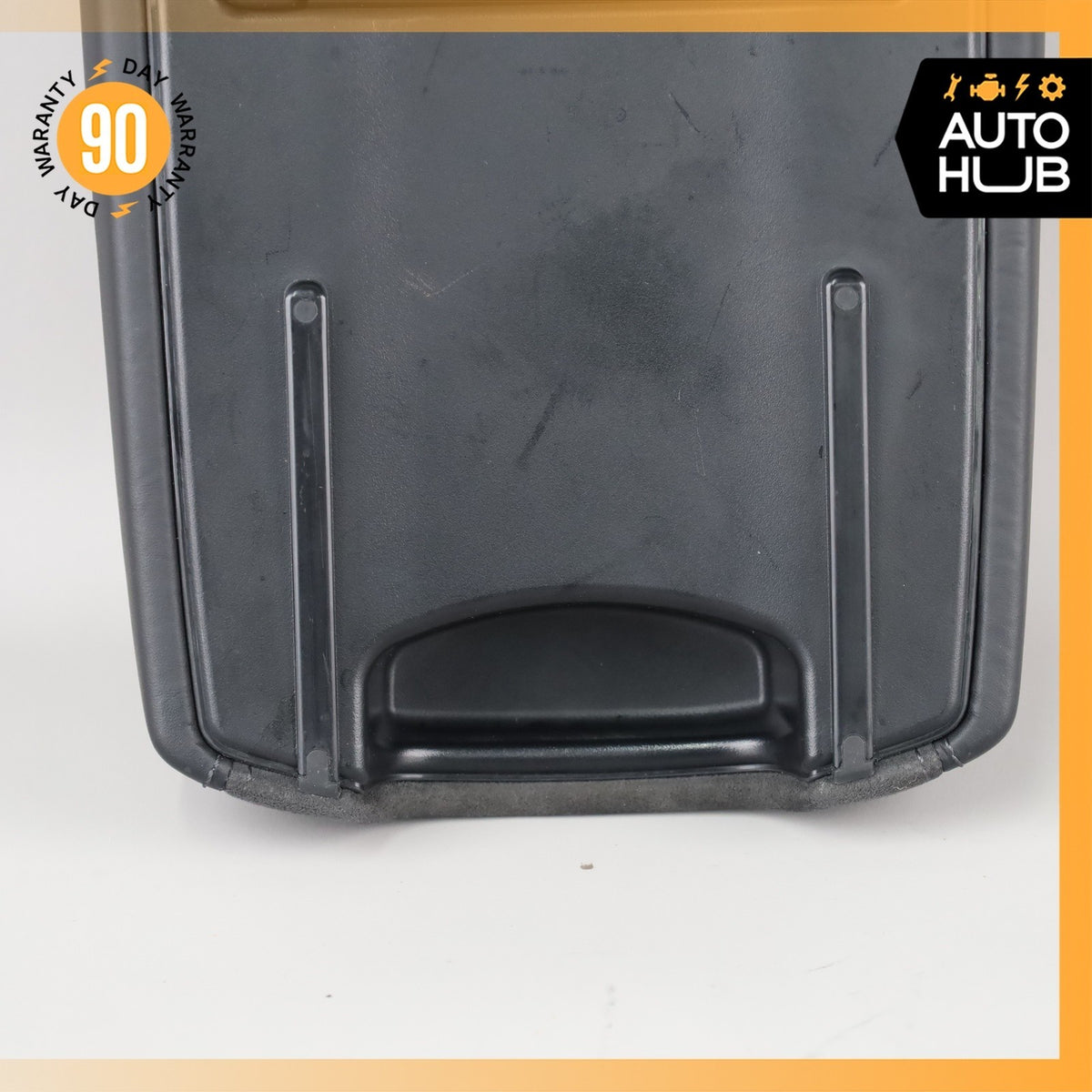 15-18 Porsche Macan 95B Front Center Console Armrest Arm Rest Suede Black OEM - photo 14