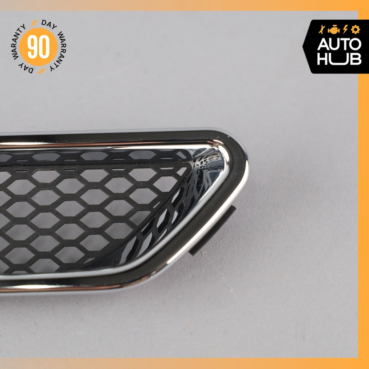 08-19 Maserati GranTurismo M145 Right Fender Panel Grille Vent Chrome OEM - photo 3
