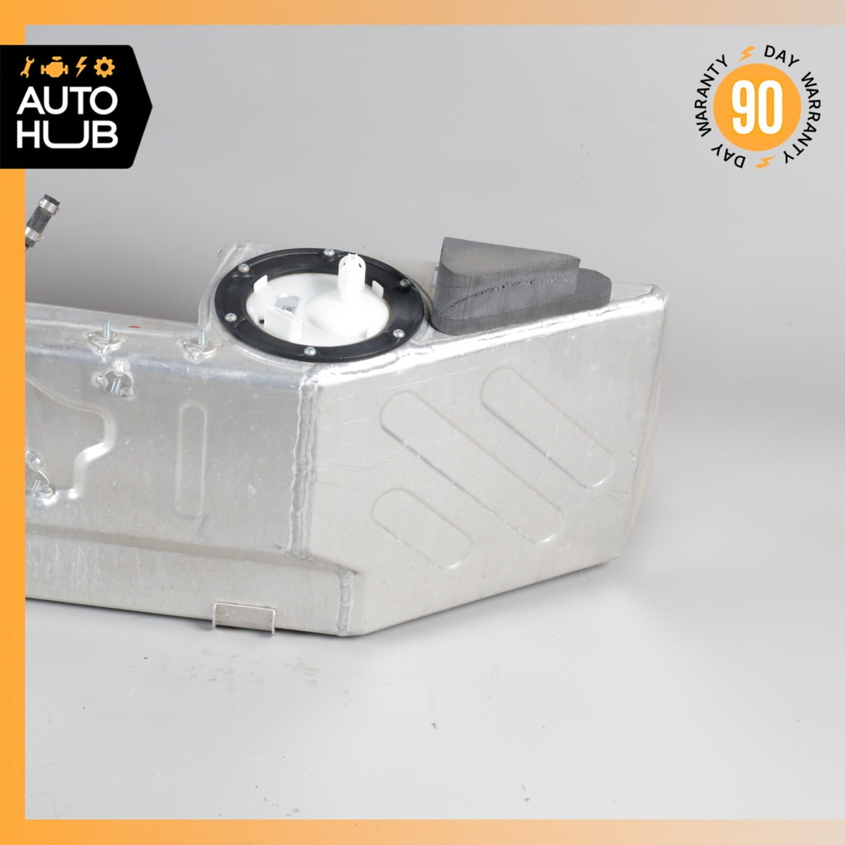 16-23 McLaren 570S Gas Fuel Tank Reservoir Assembly 13K0119CP01 OEM 31k - photo 12