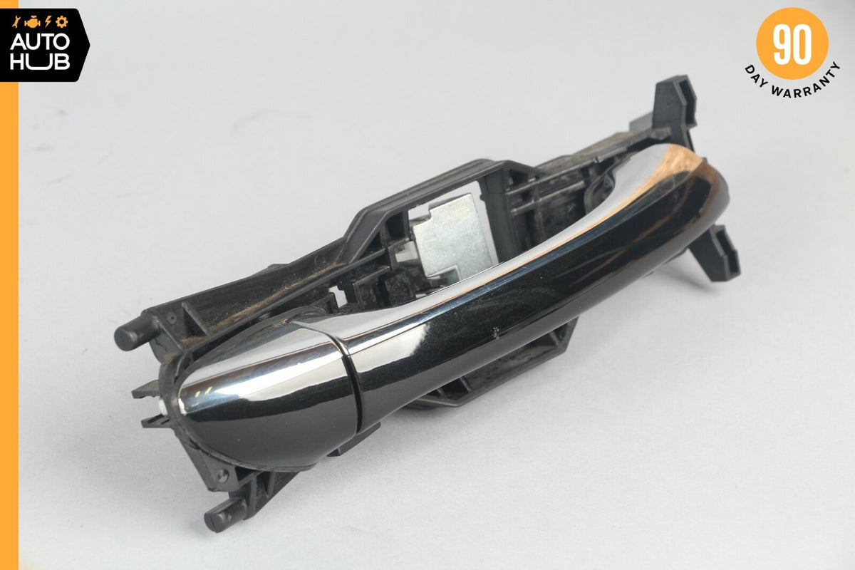 03-09 Mercedes W211 E350 E320 Front Right Passenger Side Exterior Door Handle - photo 1