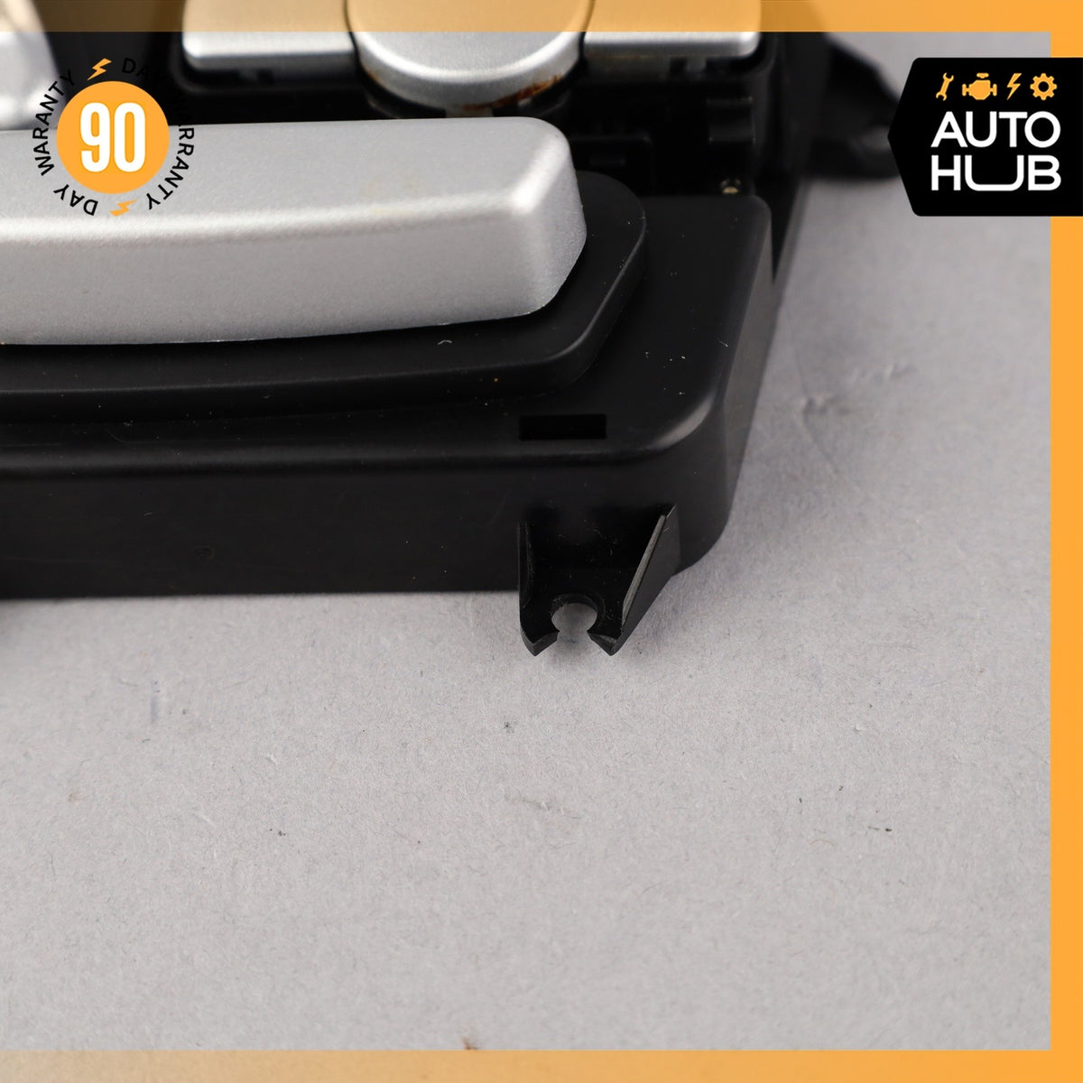 05-11 Mercedes R171 SLK350 Front Right Side Seat Control Switch OEM - photo 10