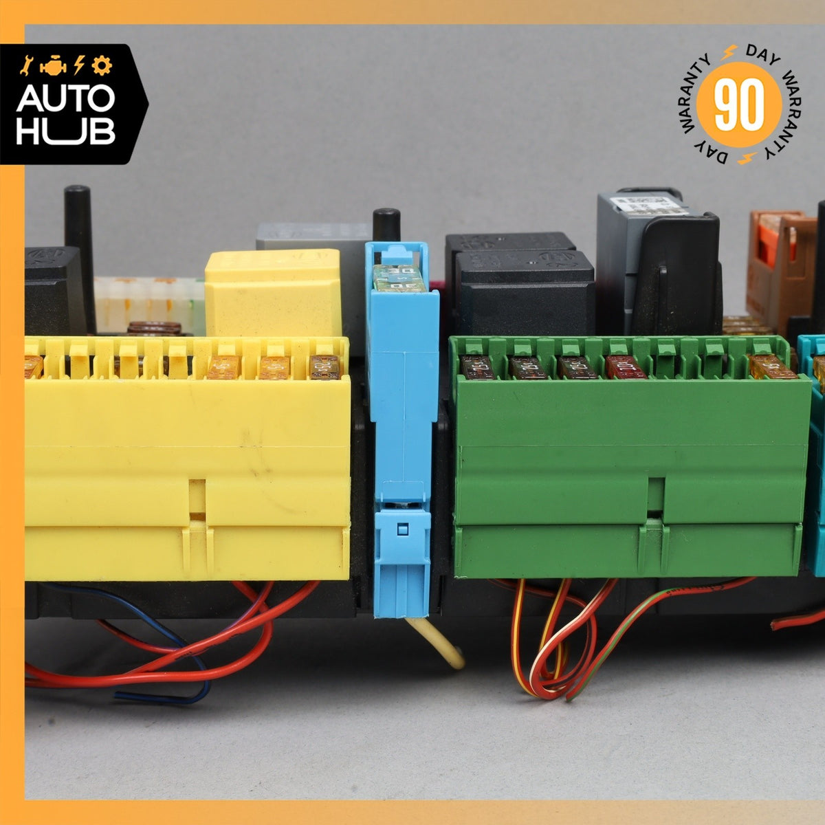 Mercedes W242 B250e Right Dashboard Relay Terminal Fusebox Fuse Box OEM - photo 8