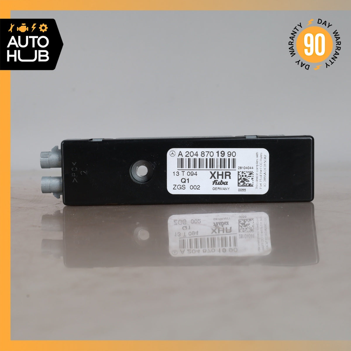 Mercedes X204 GLK250 Rear Roof Antenna Amplifier Amp 2048701990 OEM - photo 2