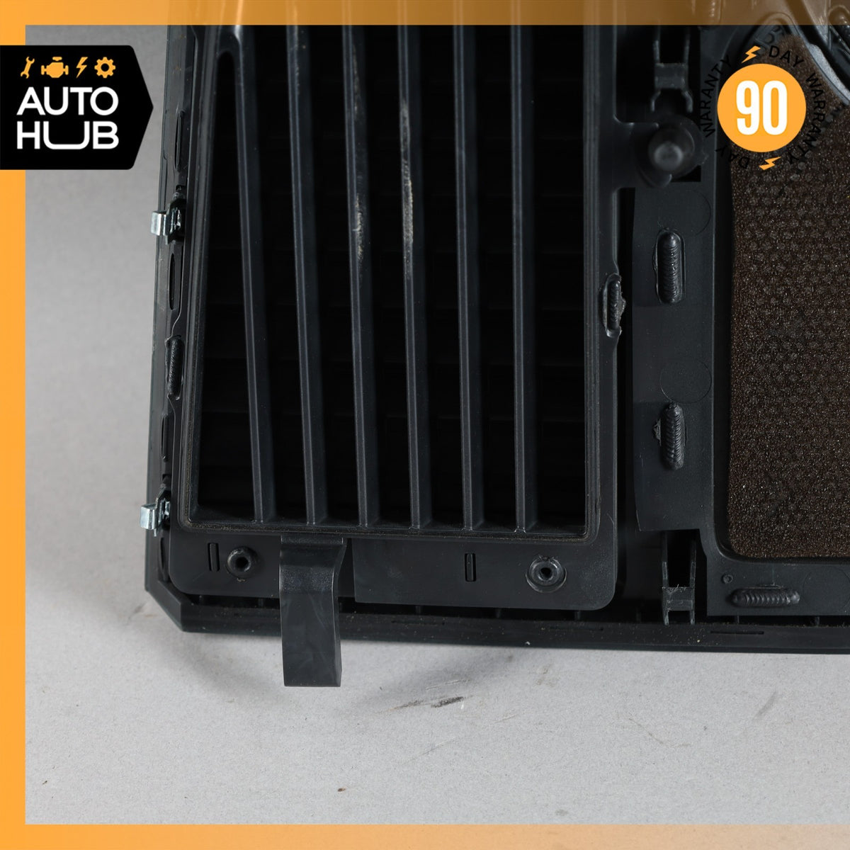 15-18 Porsche Macan 95B Dash Dashboard Speaker Cover Grille Grill 95B858189C OEM - photo 16