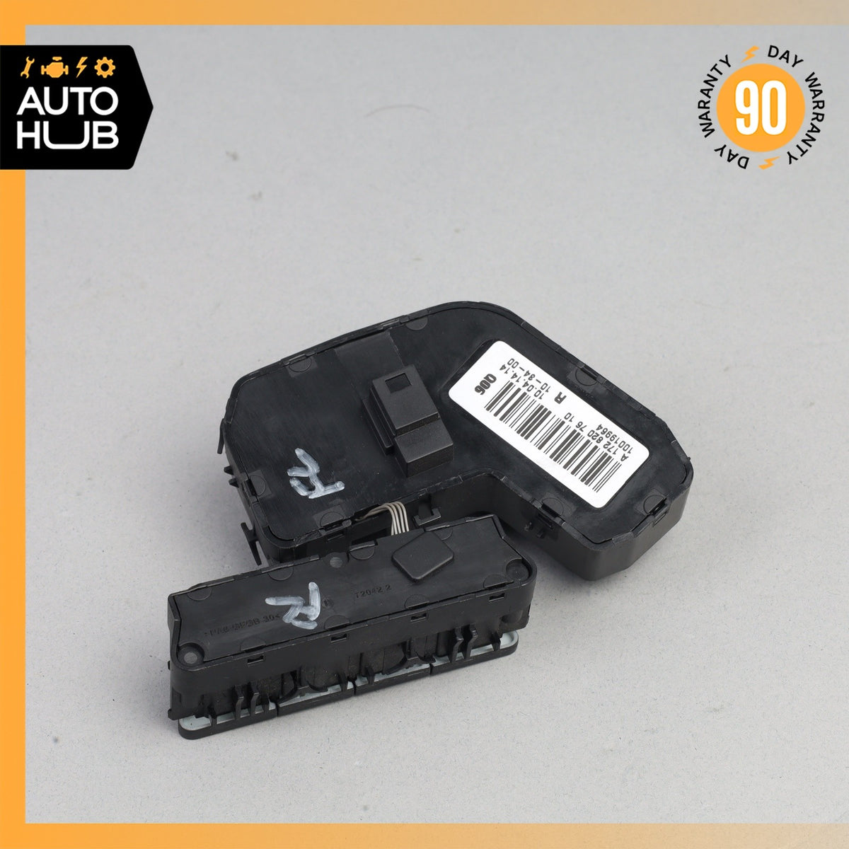Mercedes R172 SLK250 Right Side Seat Memory Adjustment Switch OEM 74k - photo 8