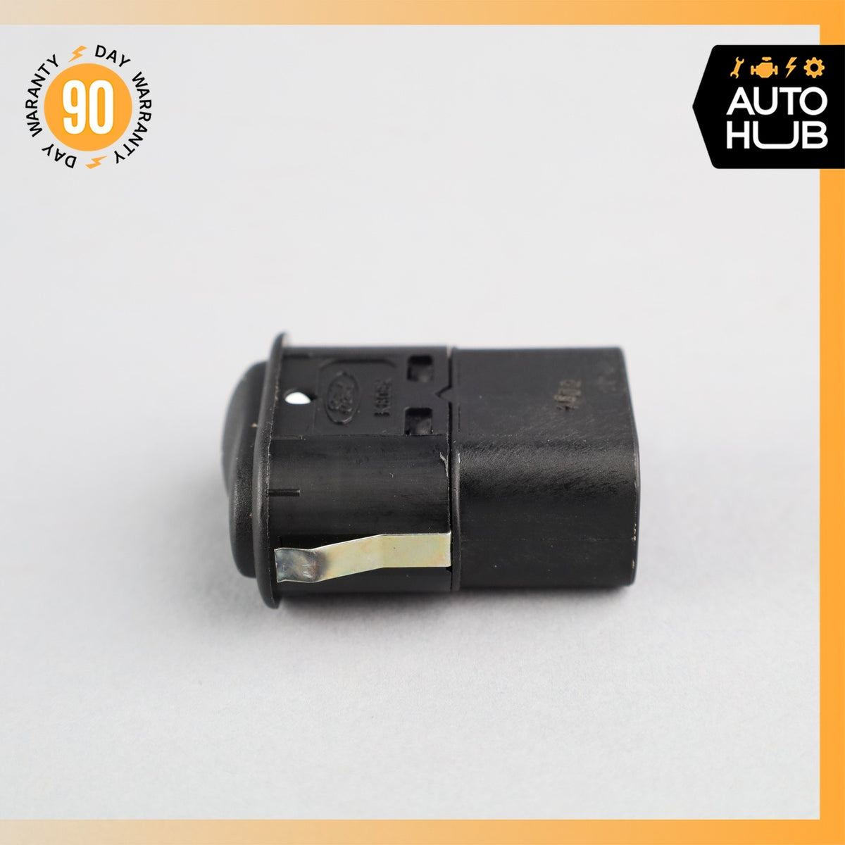 00-04 Aston Martin DB7 Vantage Trunk Release Switch Opener Switch 3785549 OEM - photo 3