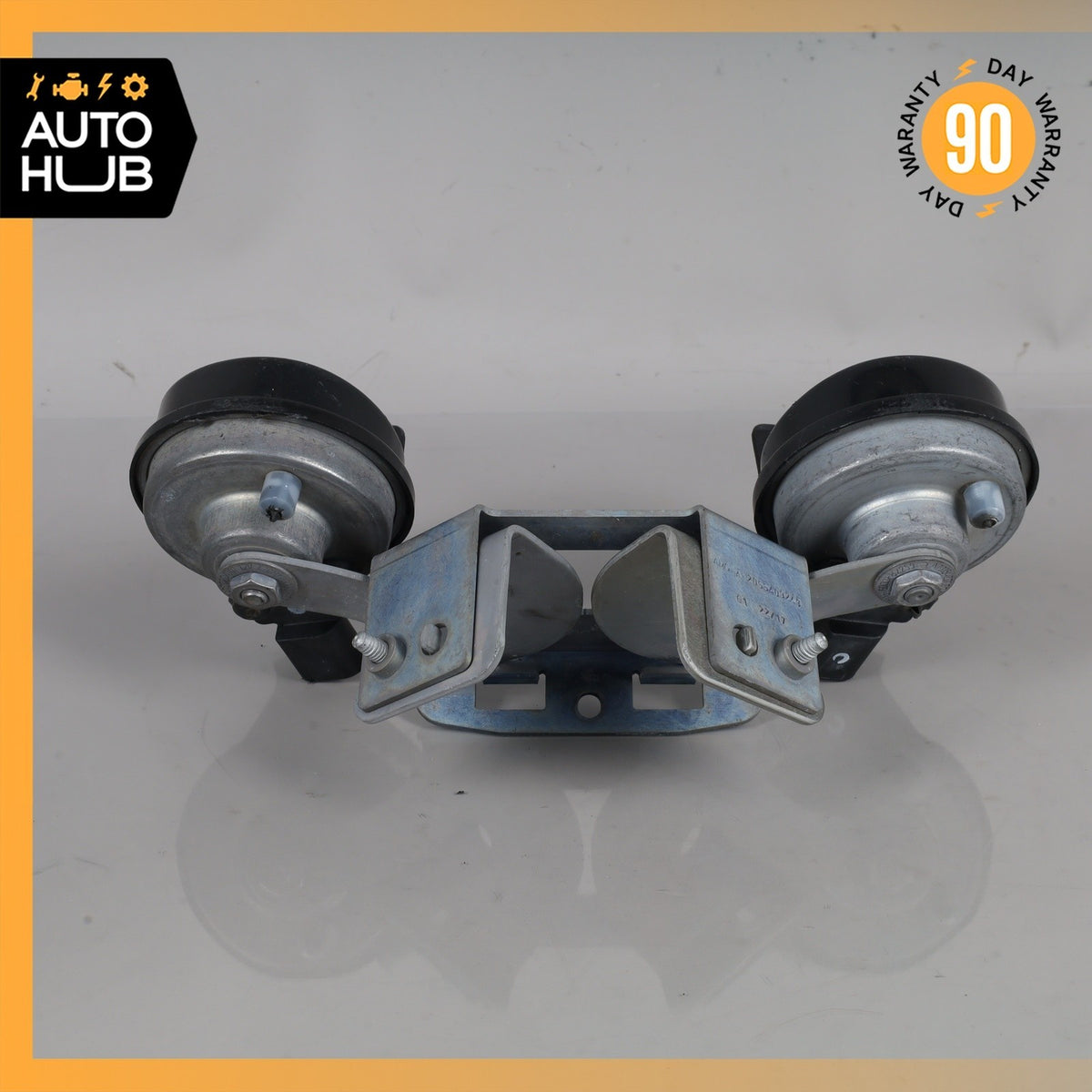 Mercedes W205 C63 AMG Left & Right Side High Tone Note Signal Horn Set OEM - photo 7