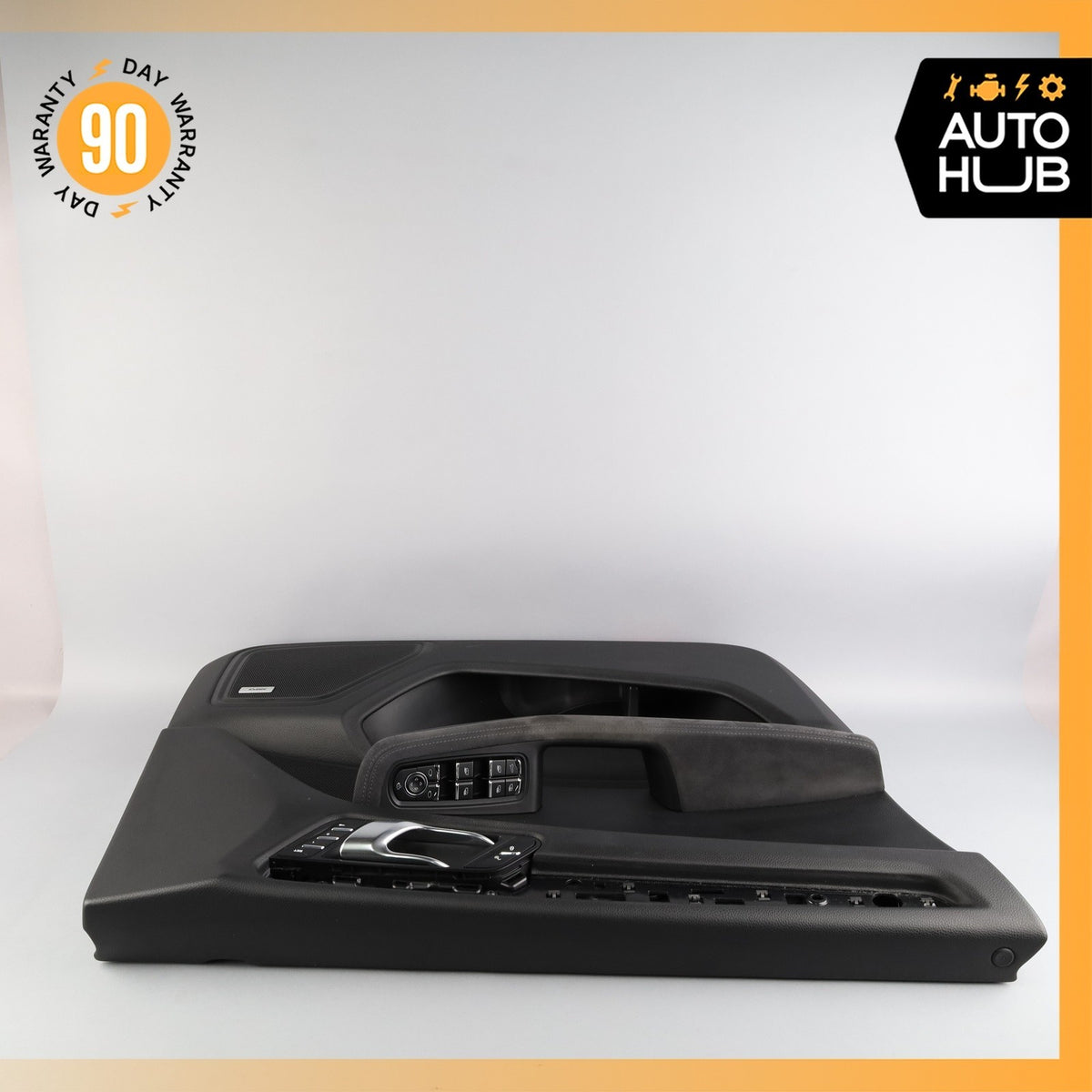15-24 Porsche Macan 95B Front Left Driver Side Interior Door Panel Suede OEM 46k - photo 12