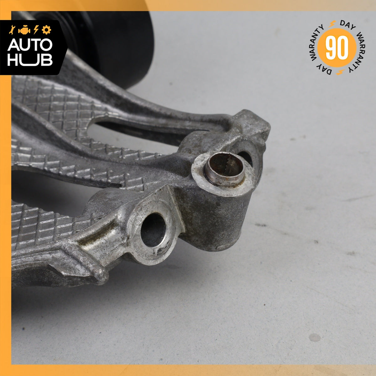 BMW F15 X5 A/C Compressor Support Bracket w/ Pulley 64557585167 OEM - photo 9