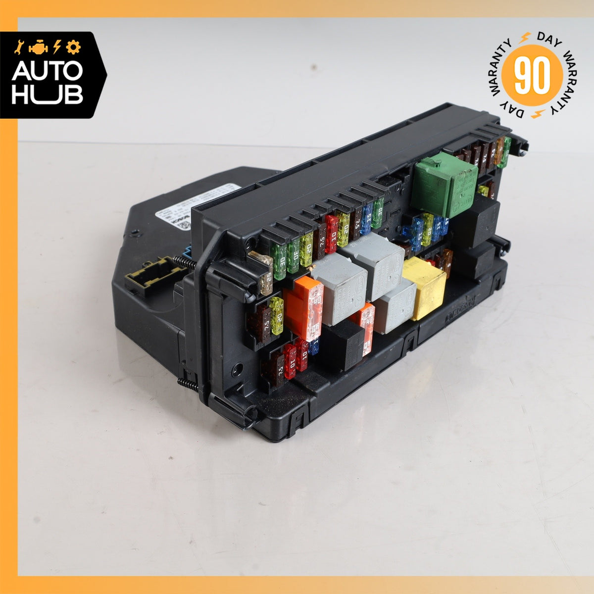 10-20 Mercedes X204 GLK250 SLK350 C250 Front SAM Module Relay Fuse Box OEM - photo 2