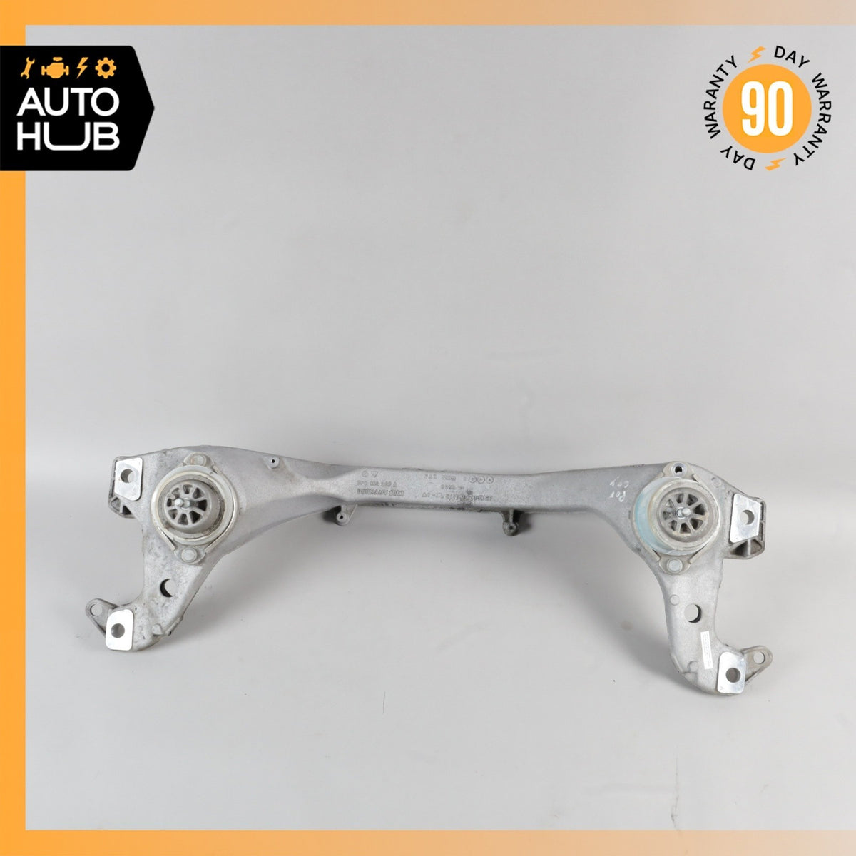 11-18 Porsche Cayenne 958 3.6L VR6 Front Engine Crossmember Mount Bracket OEM - photo 2