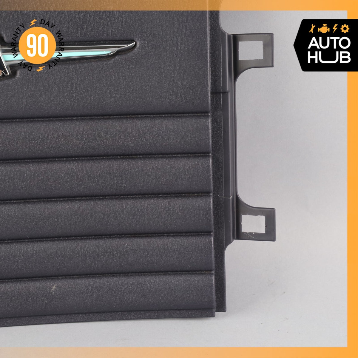 02-05 Ford Thunderbird Rear Center Cover Trim Black OEM 73k - photo 5