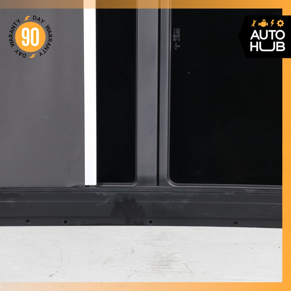 15-24 Porsche Macan 95B Turbo Panoramic Roof Glass Frame Black OEM 64k - photo 15