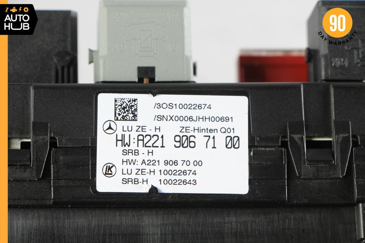 10-14 Mercedes W216 CL550 Rear Trunk Fuse Box Relay Control 2219067100 OEM 59k - photo 11
