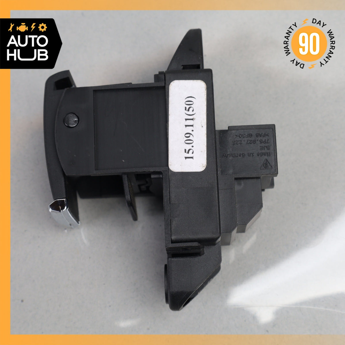 11-18 Porsche Cayenne 958 Electronic Parking Button Switch 7P5827225 OEM - photo 2