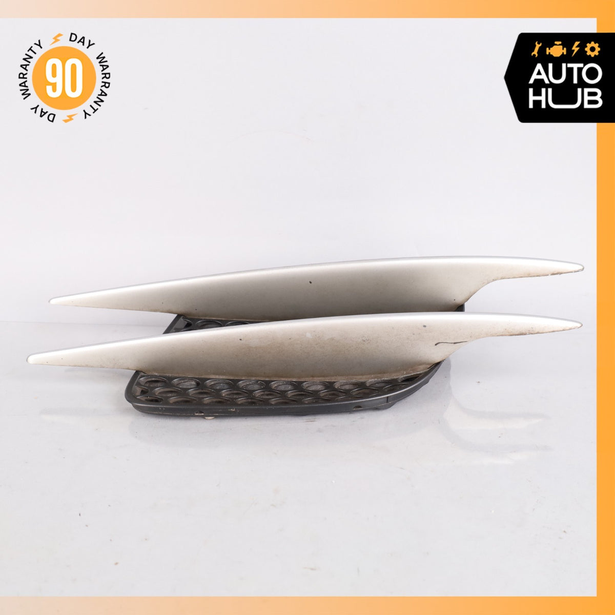 03-08 Mercedes R230 SL55 AMG SL500 SL550 Fender Grill Grille Vent Right Side OEM - photo 3