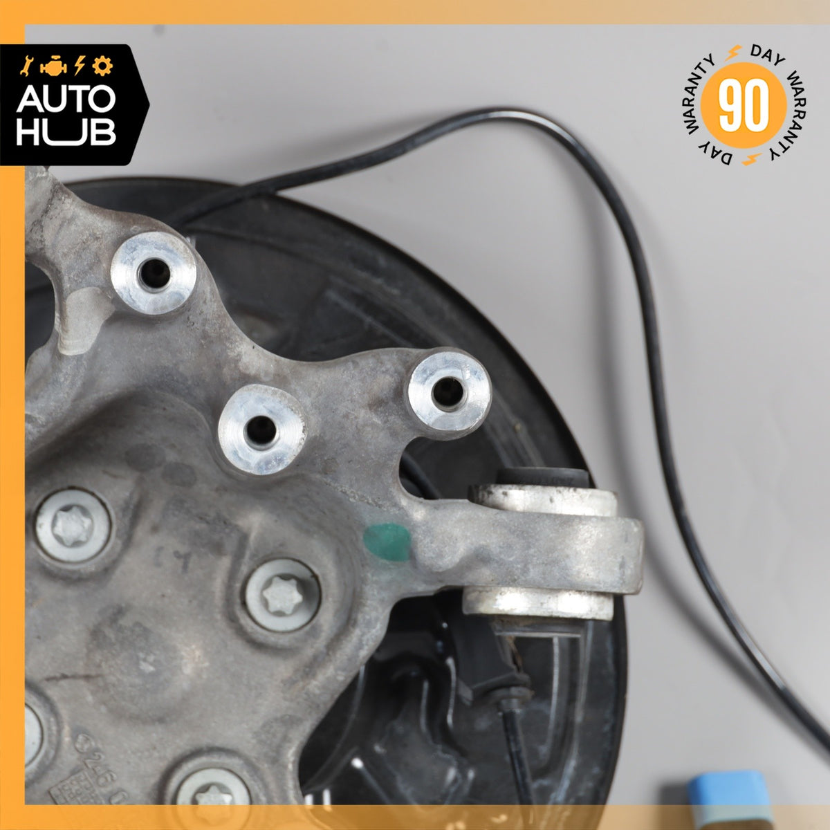 Mercedes W242 B250e Rear Right Side Spindle Knuckle Hub OEM - photo 12