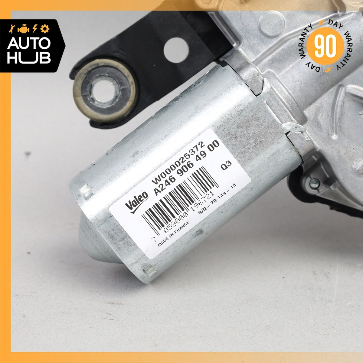 Mercedes W242 B250e Rear Glass Windshield Wiper Motor OEM - photo 4