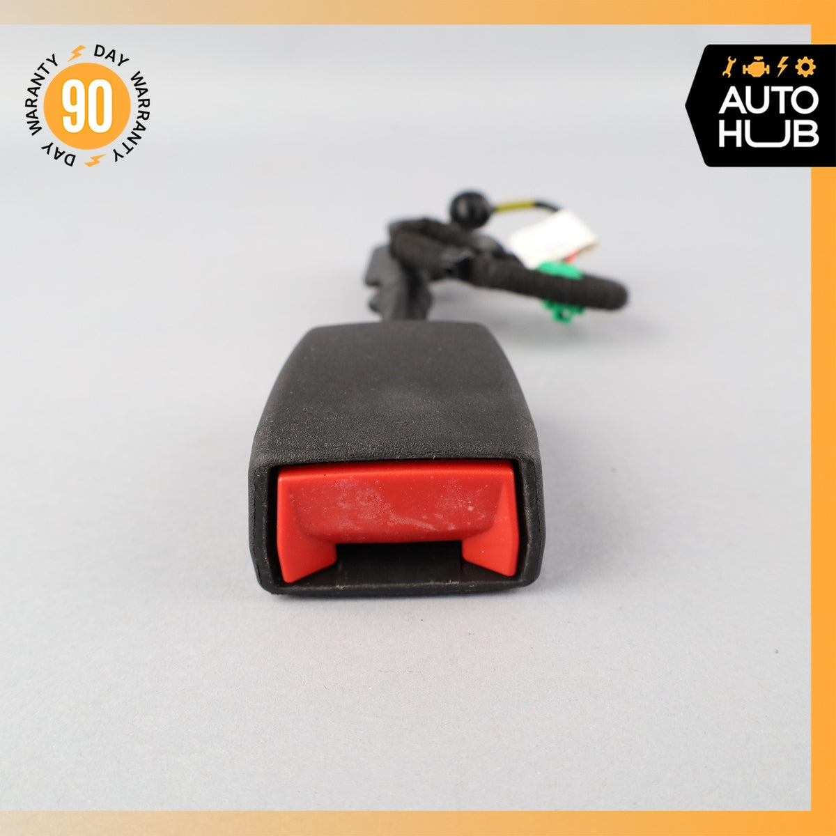 17-26 Alfa Romeo 949 Stelvio Giulia Front Side Seat Belt Seatbelt Buckle OEM 72k - photo 6