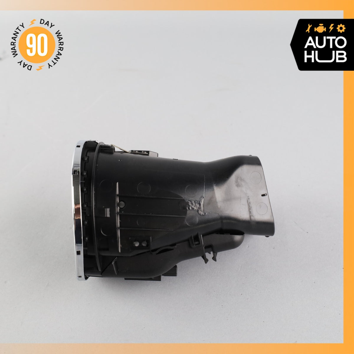 Mercedes W219 CLS550 CLS55 AMG Right Side Dashboard Dash Board Air Vent OEM - photo 2